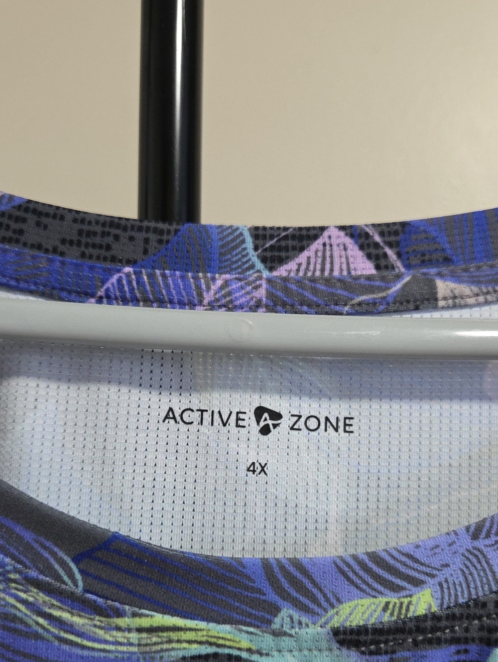 Active Zone Top - Picture 4 of 8